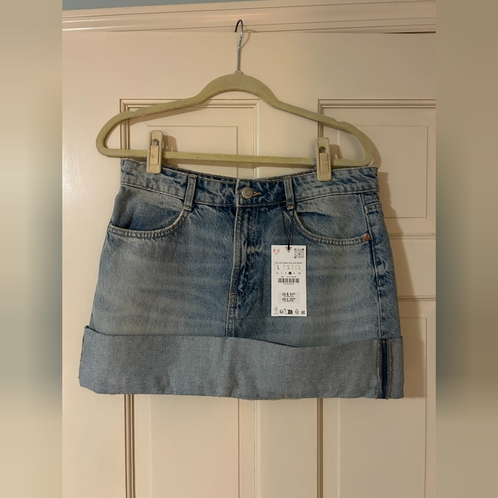 Alo Yoga Denim in Gray